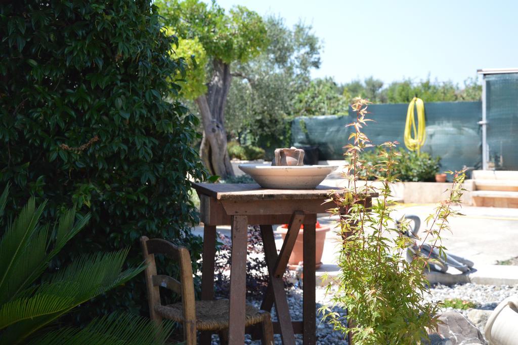 Casa Delle Rondini Bed and Breakfast Alberobello Eksteriør billede